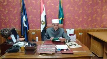 رئيس منطقة القليوبية الأزهرية يجتمع لمراجعة تقدم تصحيح الشهادة الثانوية الأزهرية.