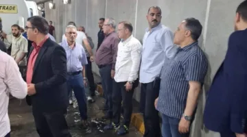 محافظ الشرقية يراقب جهود إزالة تجمعات مياه الأمطار من نفق عرابي وشوارع الزقازيق