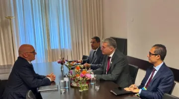وزير البترول يجتمع مع نائب وزير الطاقة في مقاطعة ألبرتا الكندية