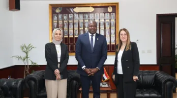 لتعزيز التعاون المشترك، رئيس البريد المصري تستقبل المدير التنفيذي لبريد كوت ديفوار.