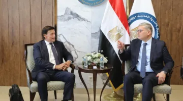 وزير البترول يلتقي بالرئيس التنفيذي لشركة “دانا غاز” في اجتماع موسع