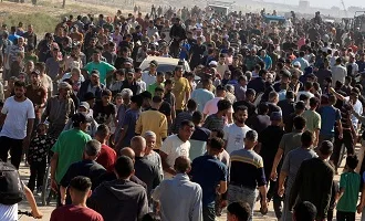 استشهاد 12 فلسطينياً برصاص الاحتلال الإسرائيلي أثناء انتظارهم للمساعدات في خان يونس بقطاع غزة، وجرح أكثر من 100 آخرين.