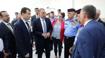 الفراية يدشن مبنى الحافلات وغرفة العمليات للإدارة المتكاملة للحدود ومبنى الجمارك الجديد في جابر (صور)