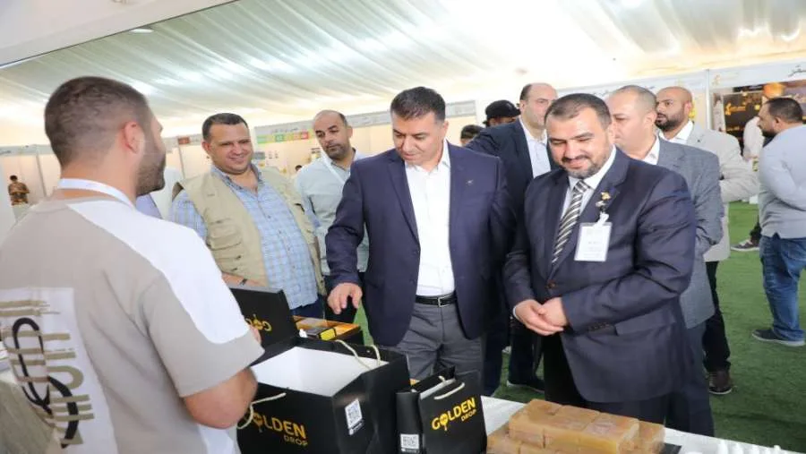 وزير الزراعة: منح قروض غير ربوية لمربي النحل لتعزيز القطاع