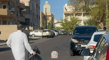 النائب حسن الرياطي مع الكيس الأسود (صور وفيديو)