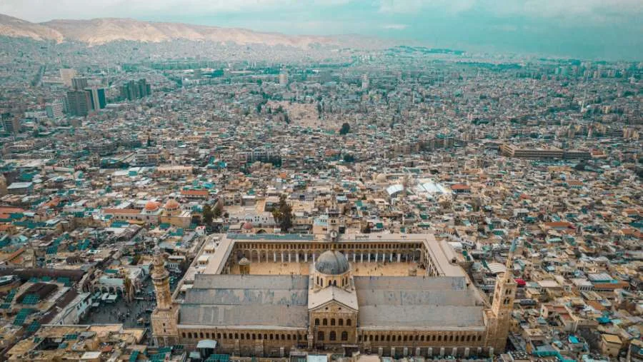 بدء تنفيذ قرار فرض رسوم دخول إلى سوريا.. والأردنيون معفيون (وثائق) بدء تنفيذ قرار فرض رسوم دخول إلى سوريا.. والأردنيون معفيون (وثائق)