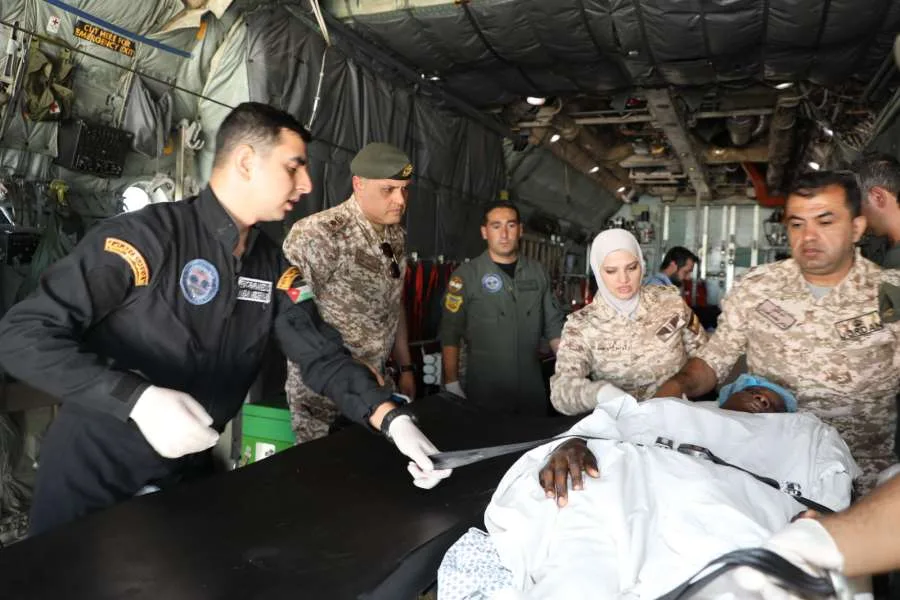 تحت إشراف ملكي: إرسال طائرة إخلاء طبي لنقل عائلة أردنية من السعودية (صور) | عاجل
