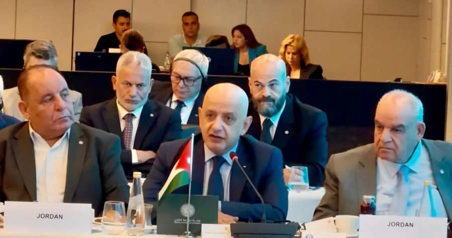 يعتبر شرياناً رئيسياً لاقتصادات دول المنطقة.. الحاج توفيق ي reiterates دعوته لسرعة إعادة فتح معبر باب الهوى. يعتبر شرياناً رئيسياً لاقتصادات دول المنطقة.. الحاج توفيق ي reiterates دعوته لسرعة إعادة فتح معبر باب الهوى.