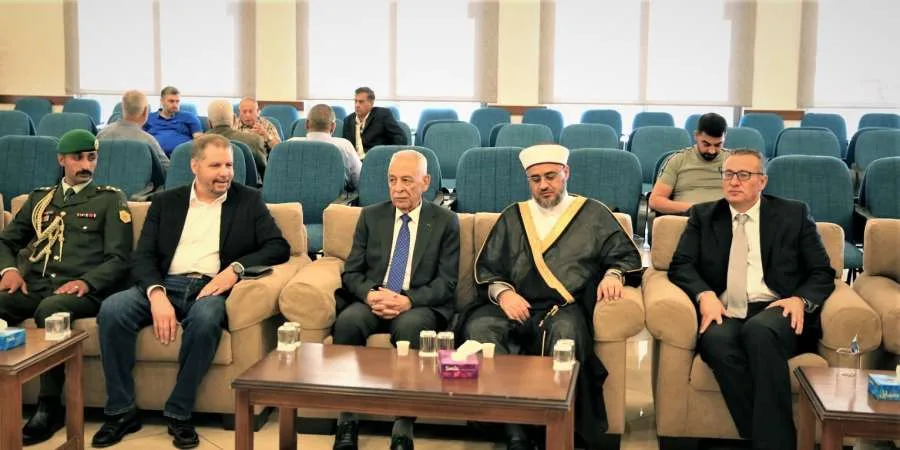 البرلمان الملكي يواسي بوفاة نقيب الصحفيين السابق سيف الشريف