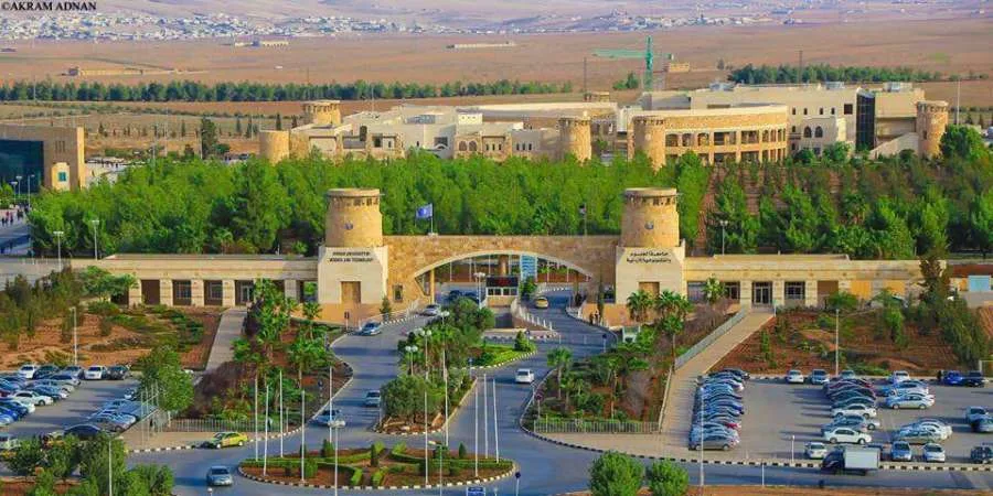 الصفدي يشرف على احتفال العلوم والتكنولوجيا بعد تحقيقها المركز 461 عالميًا الصفدي يشرف على احتفال العلوم والتكنولوجيا بعد تحقيقها المركز 461 عالميًا