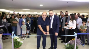 الوزير الهناندة يدشن الفرع الخامس لأكشن موبايل في عمان ضمن ستي مول