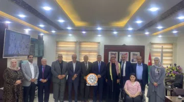محافظ الزرقاء يبرز ضرورة التعاون مع مجلس المحافظة لإطلاق المشاريع الخدمية والتنموية (صور)