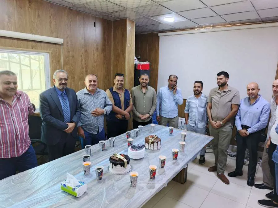 الدكتور خالد البلوي يبدأ عمله كرئيس للجنة البلدية الجديدة في الأزرق الدكتور خالد البلوي يبدأ عمله كرئيس للجنة البلدية الجديدة في الأزرق
