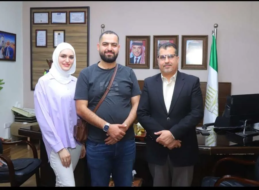 جامعة البترا تُكرّم خريجين بارزين من قسم الكيمياء لتحقيقهم إنجازات في سوق العمل جامعة البترا تُكرّم خريجين بارزين من قسم الكيمياء لتحقيقهم إنجازات في سوق العمل