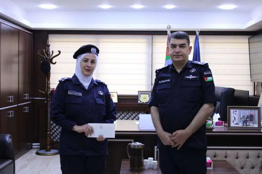 مدير الأمن يأمر بتكريم الوكيلة عُلا حمادة موسى.. إليكم ما قامت به. مدير الأمن يأمر بتكريم الوكيلة عُلا حمادة موسى.. إليكم ما قامت به.