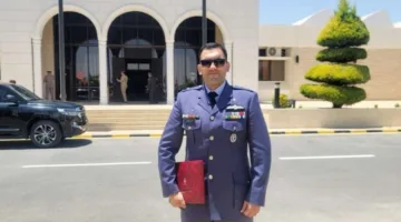 المقدم خالد الداود يحصل على وسام الاستحقاق العسكري (صور)