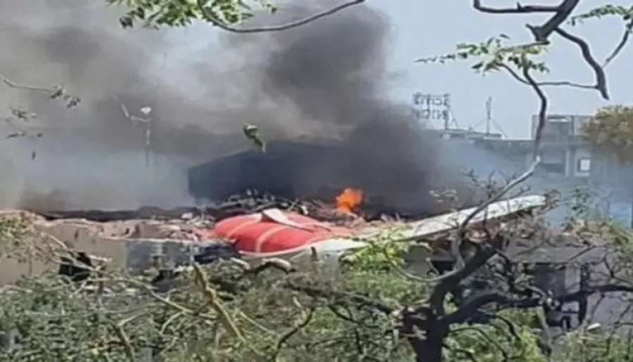 كشف أسباب تحطم الطائرة الهندية: انقطاع في مفاتيح التحكم بتدفق الوقود