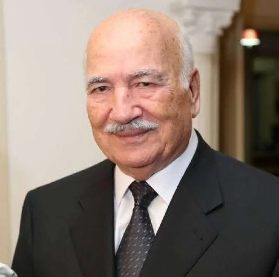 الدكتور موفق خزنة كاتبي: نتذكر في غيابه قيمة المعرفة والإنسانية الدكتور موفق خزنة كاتبي: نتذكر في غيابه قيمة المعرفة والإنسانية