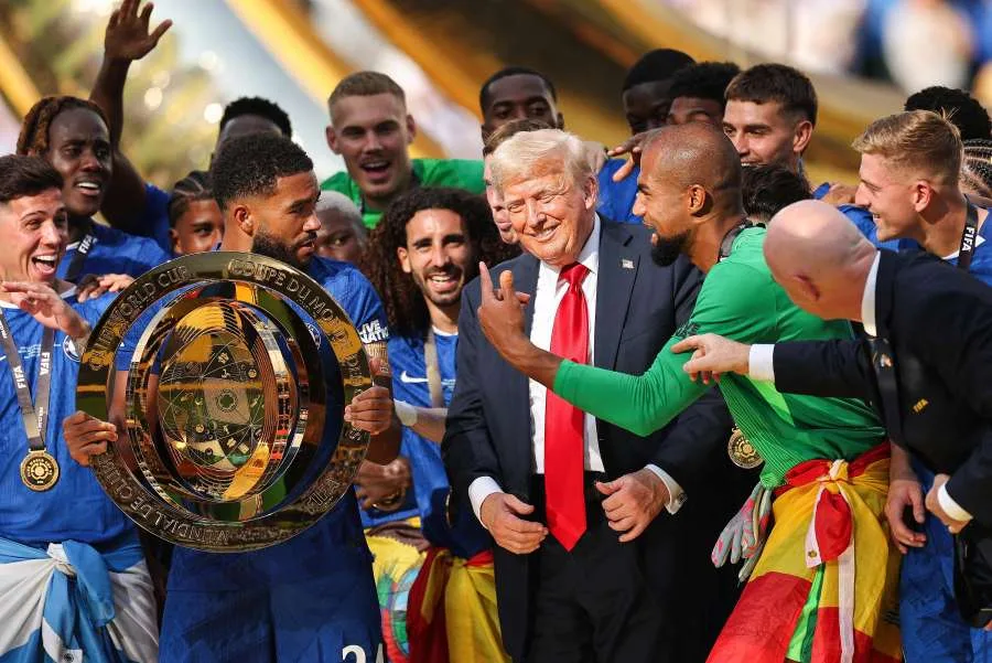 لحظة غير عادية لدونالد ترامب خلال احتفال تشيلسي بكأس العالم للأندية (فيديو)