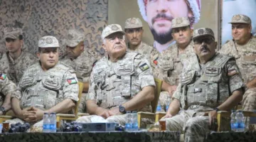 الحنيطي يراقب أحداث التمرين الليلي “النجم الثاقب” في المنطقة العسكرية الشرقية (صور)