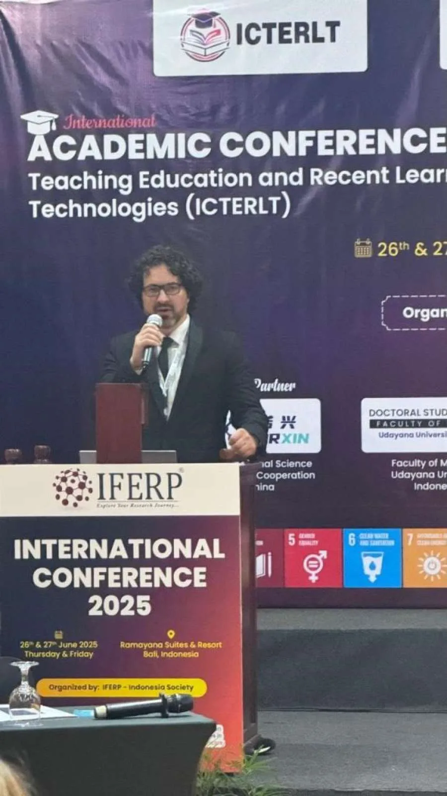 دراسة طبية من جامعة عمان الأهلية تحقق أعلى تقييم في مؤتمر دولي بإندونيسيا دراسة طبية من جامعة عمان الأهلية تحقق أعلى تقييم في مؤتمر دولي بإندونيسيا