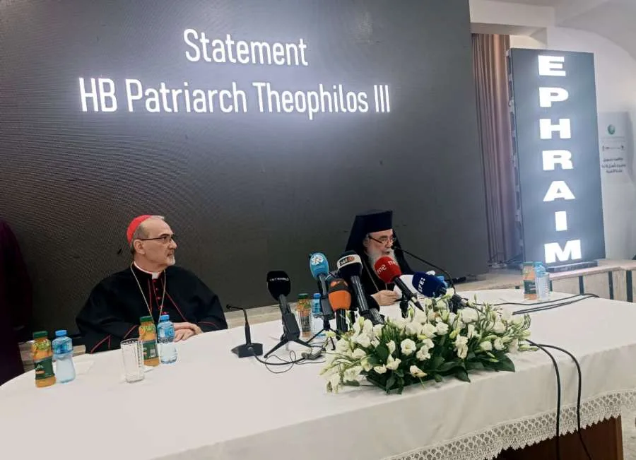 البطريرك ثيوفيلوس الثالث يمثل الملك في خطاب خلال زيارة دعم إلى رام الله البطريرك ثيوفيلوس الثالث يمثل الملك في خطاب خلال زيارة دعم إلى رام الله