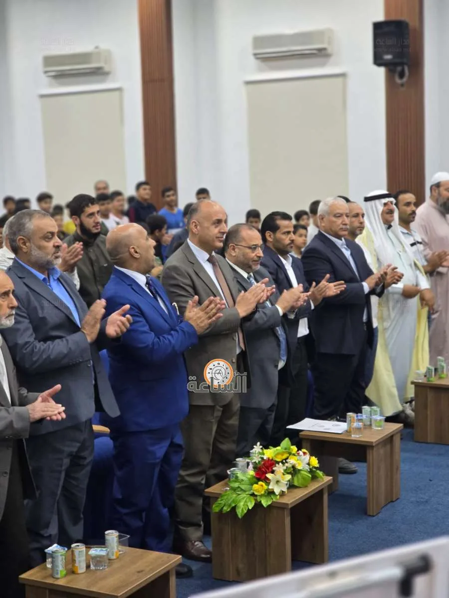 نادي عيمة في سياق الأنشطة: المحافظ السابق ومدراء الدوائر يتواجدون (صور) نادي عيمة في سياق الأنشطة: المحافظ السابق ومدراء الدوائر يتواجدون (صور)