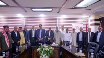 العزام: بلدية إربد ليست منصة للتحصيل المالي (صور)