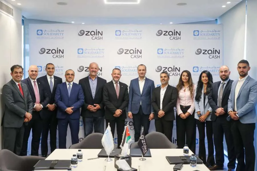 زين كاش وسوليدرتي – الأولى للتأمين يوقعان اتفاقية استراتيجية لإصدار وثائق التأمين