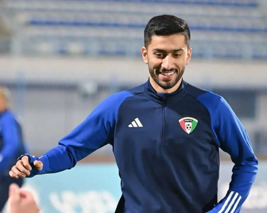 الأهلي الأردني يوقع عقداً مع اللاعب الكويتي حمدان الأهلي الأردني يوقع عقداً مع اللاعب الكويتي حمدان