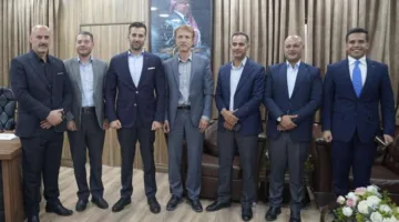 وفد من جامعة الشرق الأوسط وشركة يان يلتقي بمسؤول الجيزة ورئيس اللجنة البلدية لاستكشاف آفاق التعاون (صور)