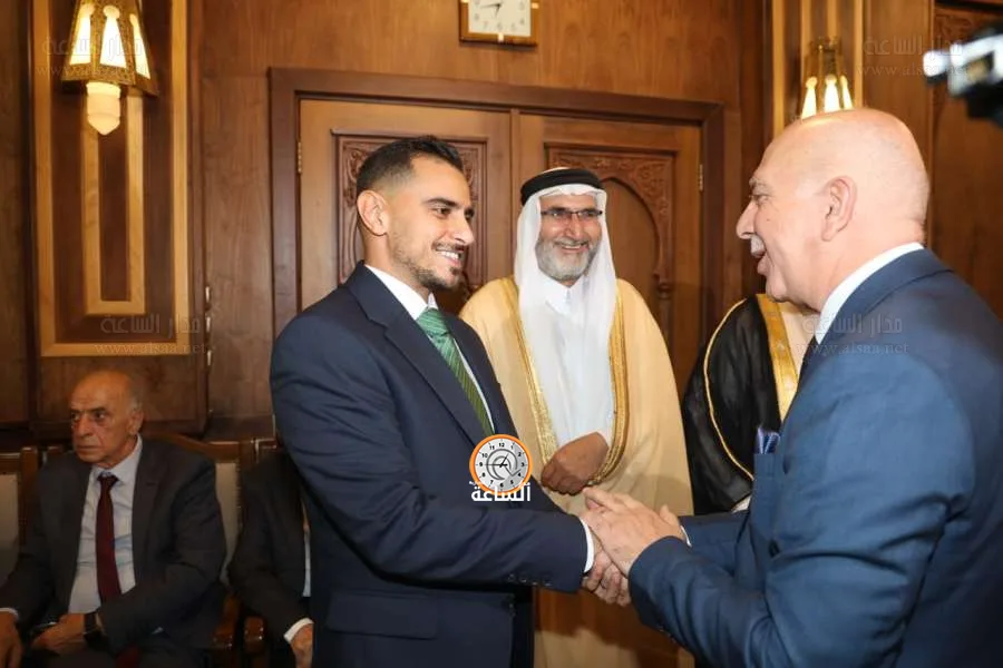 آل بالي وآل طويلة يتبادلون الروابط الأسرية.. القواسمي طلب والمكيلاني وافق (صور) آل بالي وآل طويلة يتبادلون الروابط الأسرية.. القواسمي طلب والمكيلاني وافق (صور)