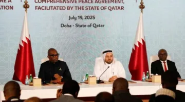 الحكومة الكونغولية ومجموعة إم 23 المتمردة تتوصلان في الدوحة إلى اتفاق لوقف إطلاق النار بشكل دائم.