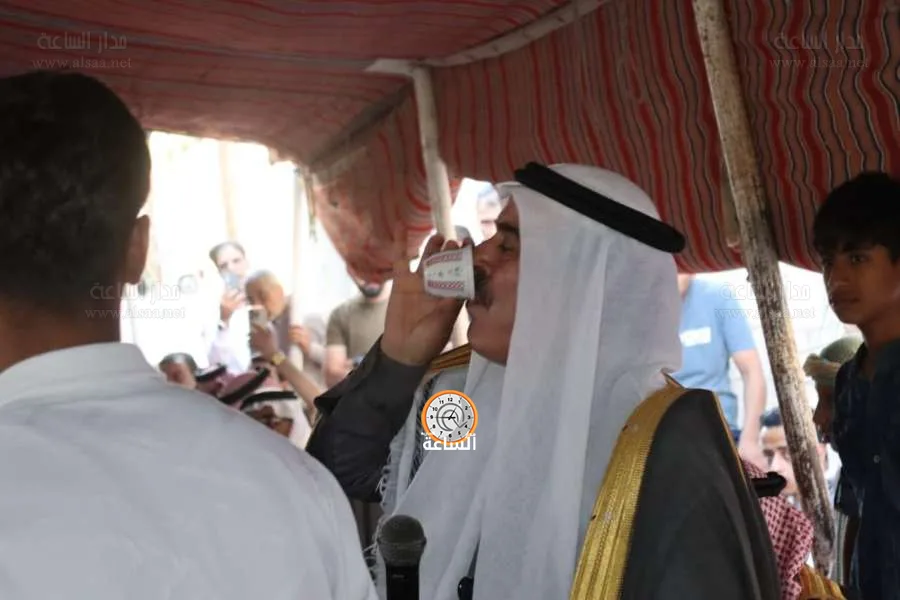 تحويل عطوة إلى مصالحة عشائرية خلال أيام العزاء لوفاة المرحومين أحمد أبو شلحة ونجله طارق (صور) | عاجل تحويل عطوة إلى مصالحة عشائرية خلال أيام العزاء لوفاة المرحومين أحمد أبو شلحة ونجله طارق (صور) | عاجل