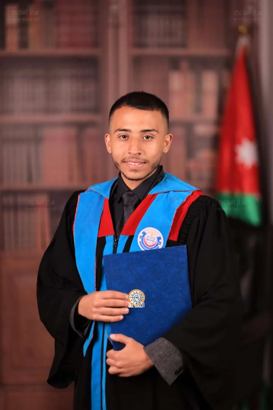 زيد ساهر الدويكات.. تهانينا بمناسبة التخرج (فيديو) زيد ساهر الدويكات.. تهانينا بمناسبة التخرج (فيديو)