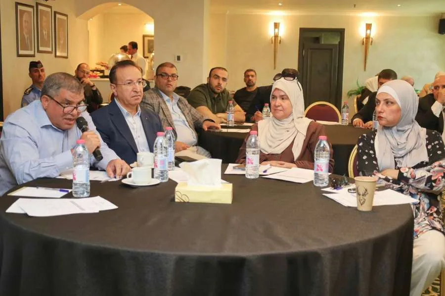 وزارة الطاقة تشارك في فعالية تشاورية حول مشروع توصيل الغاز الطبيعي إلى مدينة الملك حسين بن طلال التنموية في المفرق (صور)