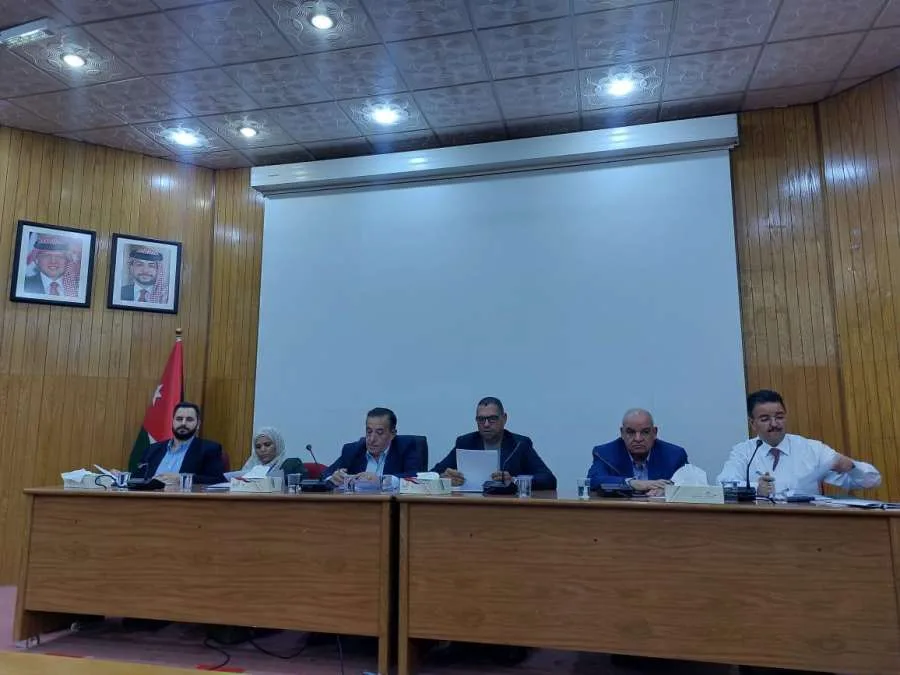 زيادة المركز المالي لغرفة تجارة إربد وتزايد أعداد الأعضاء المنتسبين إليها (صور) زيادة المركز المالي لغرفة تجارة إربد وتزايد أعداد الأعضاء المنتسبين إليها (صور)