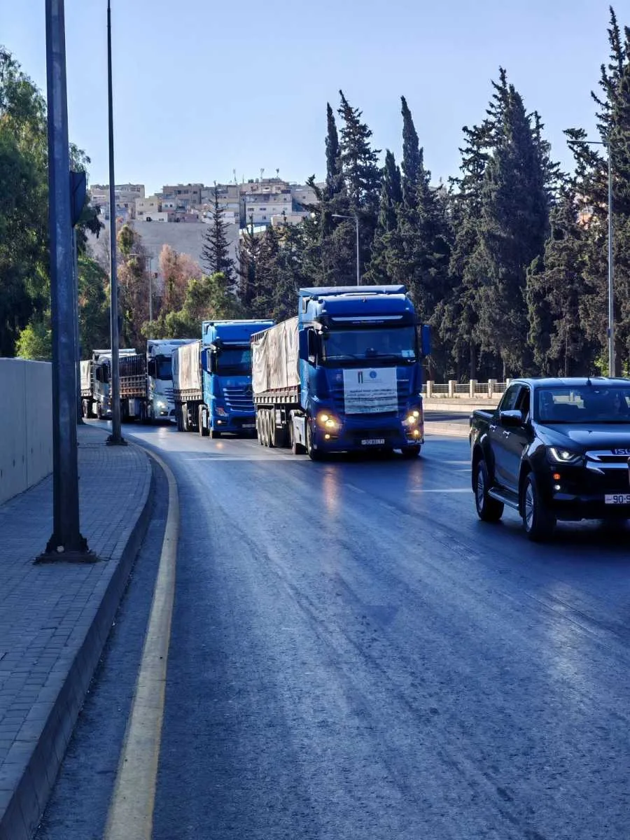 عبور قافلة المعونات المرسلة من الأردن إلى غزة يوم الخميس