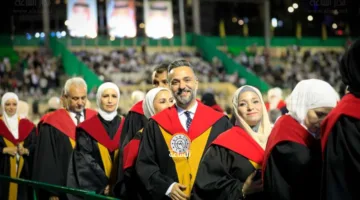 كلية الدراسات العليا في الجامعة الأردنية تحتفل بتخريج 1547 طالبًا وطالبةً كنتاج للتفاني (صور)