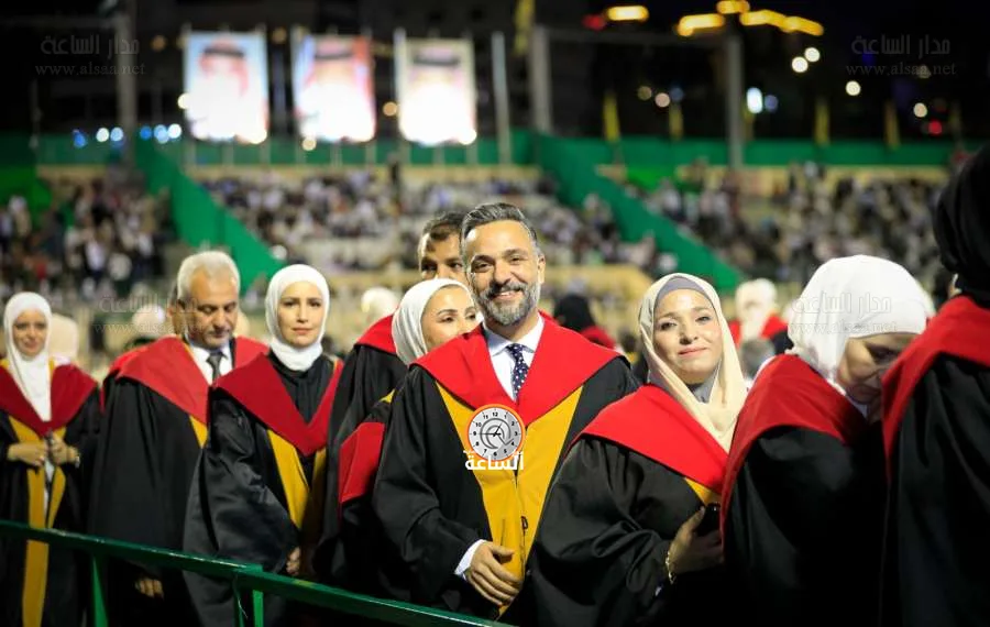 كلية الدراسات العليا في الجامعة الأردنية تحتفل بتخريج 1547 طالبًا وطالبةً كنتاج للتفاني (صور) كلية الدراسات العليا في الجامعة الأردنية تحتفل بتخريج 1547 طالبًا وطالبةً كنتاج للتفاني (صور)