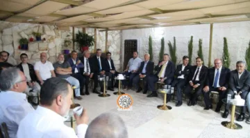 أبو صوفة العواملة يقيم حفل تكريم لشخصيات بمناسبة تخرج ابنته الطبيبة (صور)