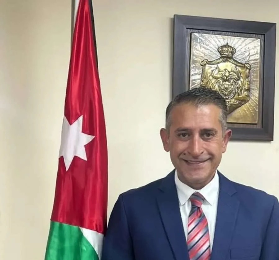 القطامين يتولى منصب المدير العام للشركة الأردنية الفلسطينية لتسويق المنتجات الزراعية القطامين يتولى منصب المدير العام للشركة الأردنية الفلسطينية لتسويق المنتجات الزراعية
