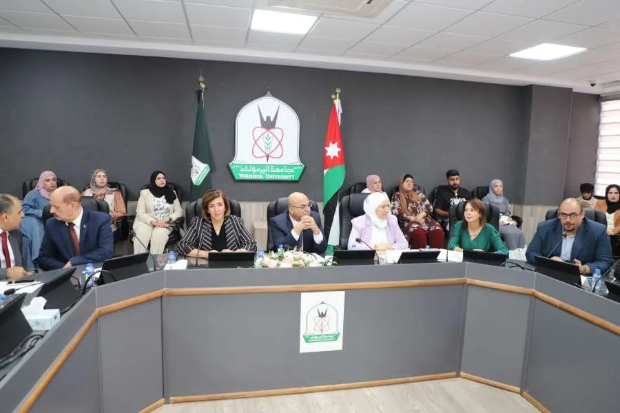 إطلاق مبادرة تعزيز دور المرأة في الأحزاب: نحو قيادة مؤثرة في جامعة اليرموك (صور) إطلاق مبادرة تعزيز دور المرأة في الأحزاب: نحو قيادة مؤثرة في جامعة اليرموك (صور)