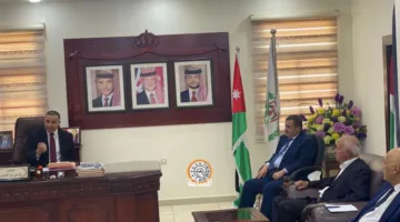 نحو إدارة محلية تلبية احتياجات المواطنين.. محافظ الزرقاء يناقش أوضاع البلديات والتحديات التي تواجهها