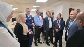البكار يزور فرع ضمان إربد ويُشيد بتقديم الخدمات لـ 54 ألف مواطن خلال半年 (صور)