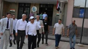 محافظ الدقهلية يتصل بعدد من المواطنين للاطمئنان على حل مشكلات انقطاع المياه