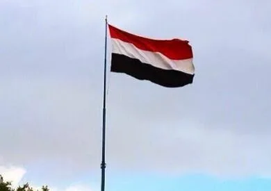 رئيس وزراء اليمن يتهم الحوثيين بانتهاك المعاهدات الاقتصادية رئيس وزراء اليمن يتهم الحوثيين بانتهاك المعاهدات الاقتصادية