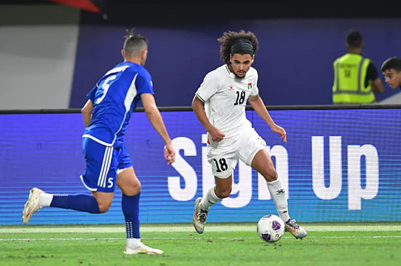 آدم كايد يحتل المركز السادس في قائمة مميزة يتقدمها وسام أبو علي (صور) آدم كايد يحتل المركز السادس في قائمة مميزة يتقدمها وسام أبو علي (صور)