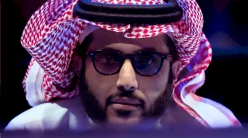 أبرز نجوم الكوميديا على المسرح يزورون الرياض