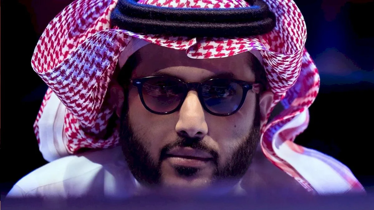 أبرز نجوم الكوميديا على المسرح يزورون الرياض أبرز نجوم الكوميديا على المسرح يزورون الرياض